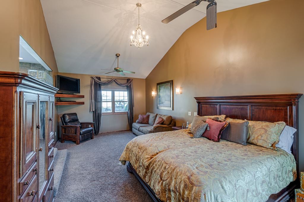 211 Ridge Ct, Ossian, IN 46777 photo 10