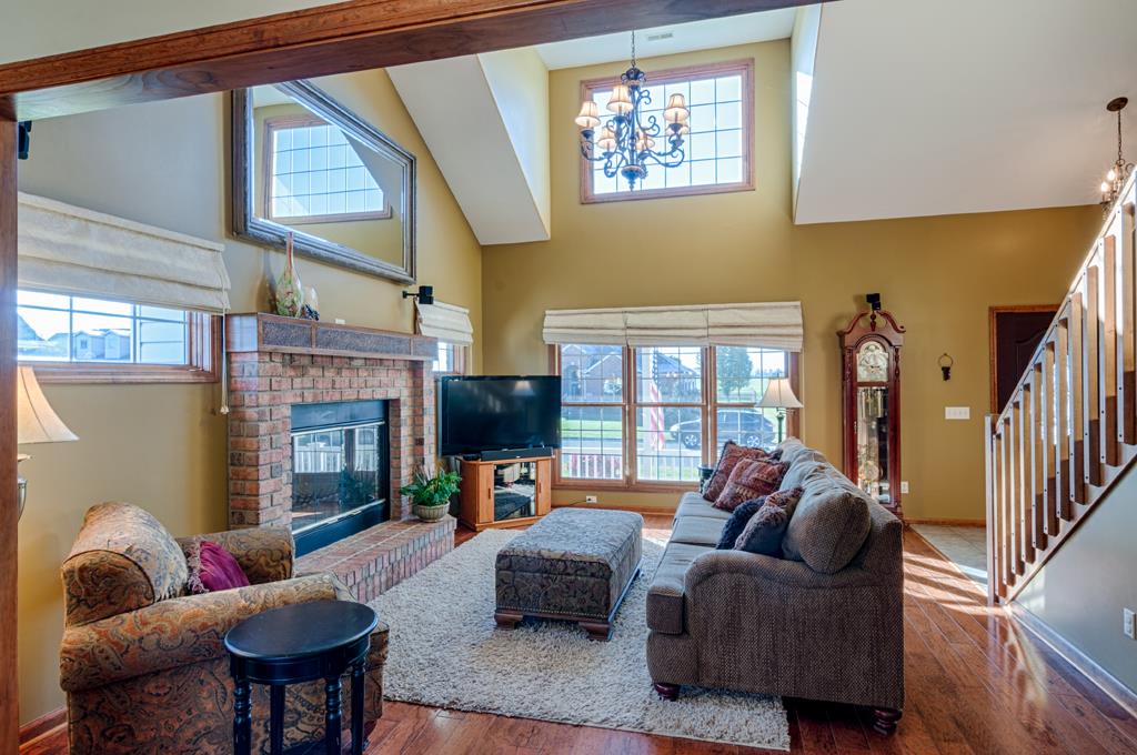 211 Ridge Ct, Ossian, IN 46777 photo 2