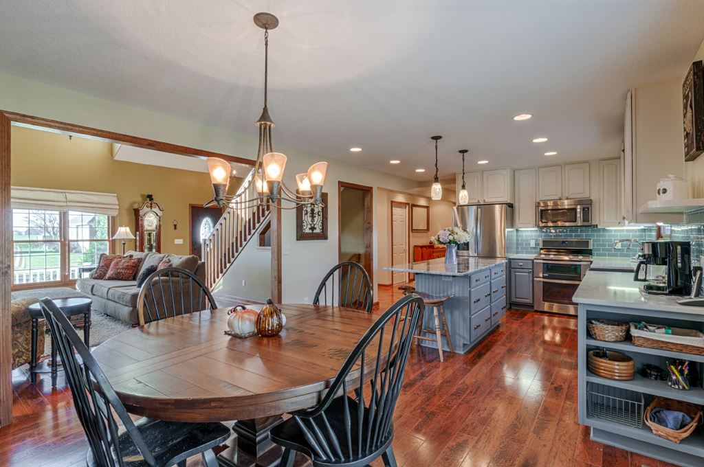 211 Ridge Ct, Ossian, IN 46777 photo 6