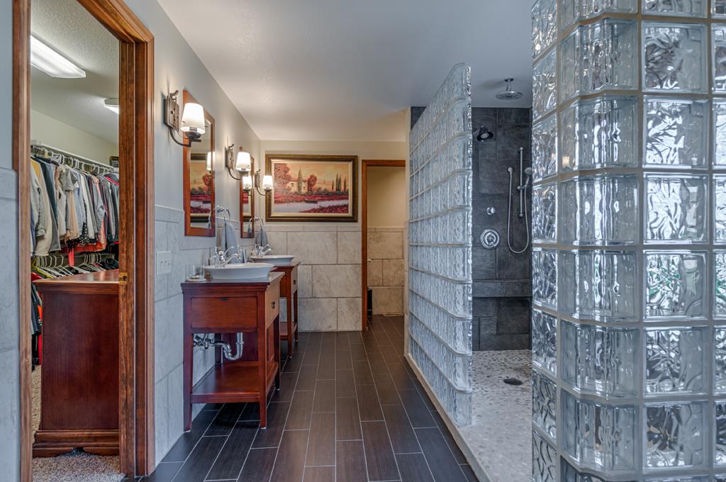211 Ridge Ct, Ossian, IN 46777 photo 12