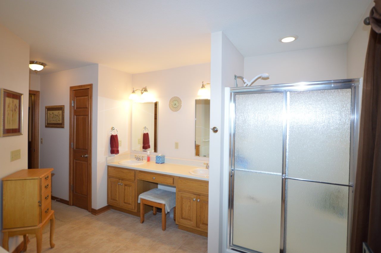 1803 Falconview Pl E, Fort Wayne, IN 46818 photo 17