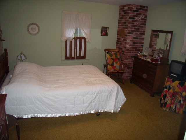 210 E Mill St, Angola, IN 46703 photo 11