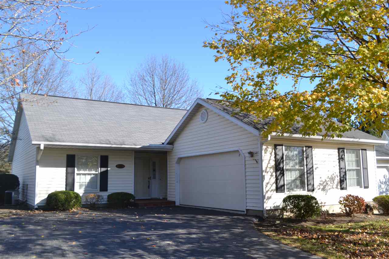 746 E Pepperridge Dr, Bloomington, IN 47401 photo 1