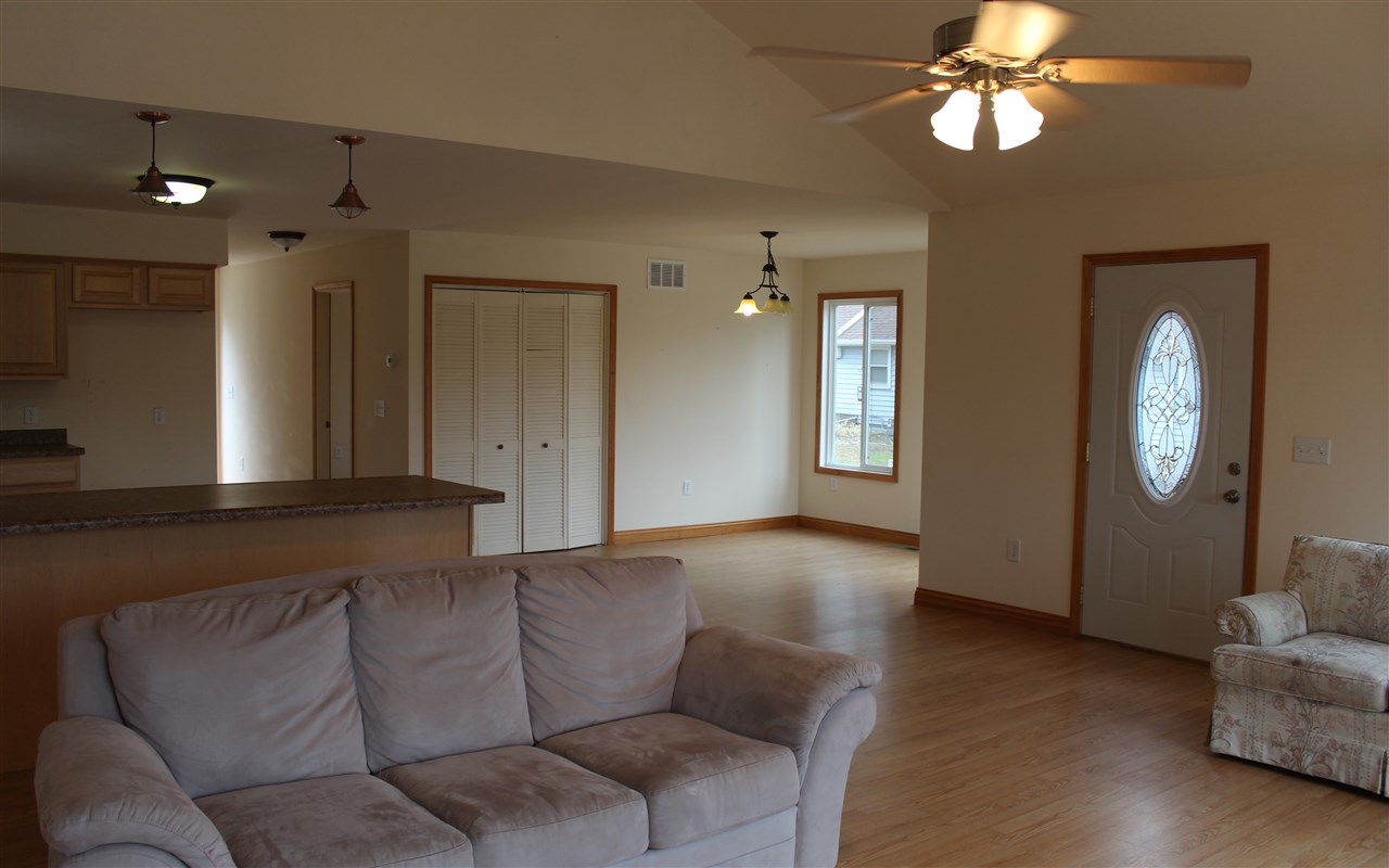 5343 E Wayside Ct, Monticello, IN 47960 photo 6