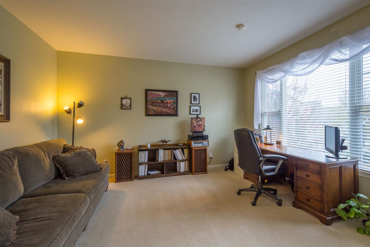 3813 S Mill Stone Ct, Bloomington, IN 47401 photo 4