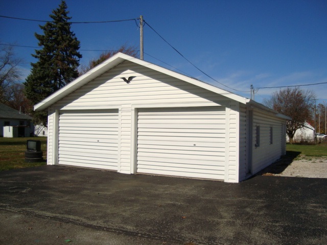 614 S Independence, Windfall, IN 46076 photo 9