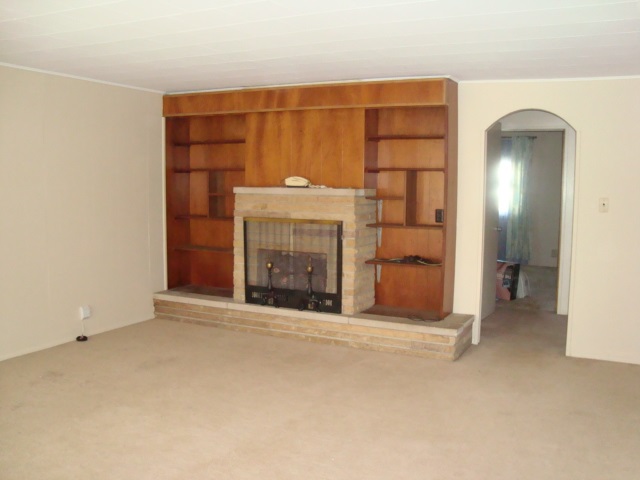 614 S Independence, Windfall, IN 46076 photo 2