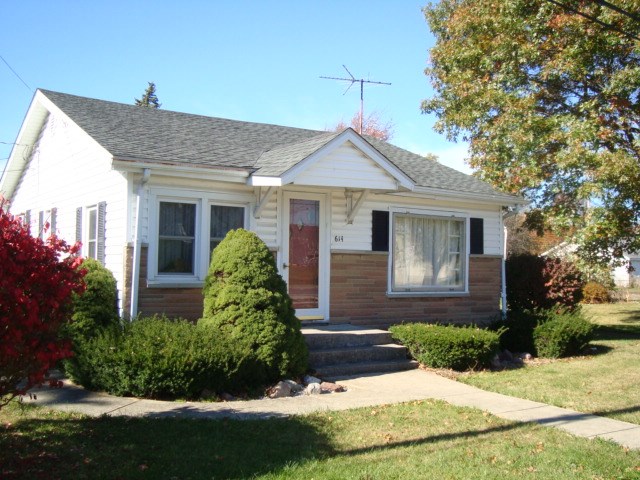 614 S Independence, Windfall, IN 46076 photo 1
