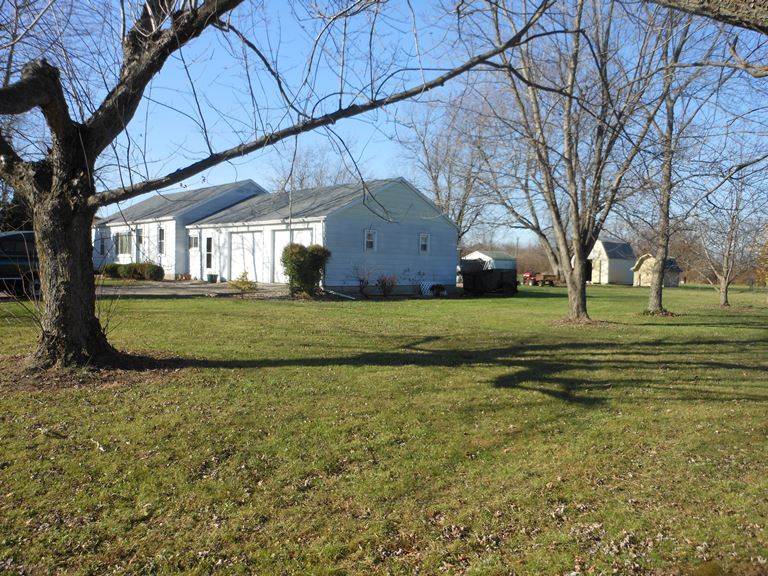 7708 E Devonshire, Muncie, IN 47302 photo 3