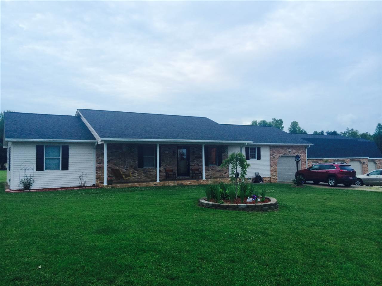 8892 W N Royster Rd, Robards, KY 42452 photo 1