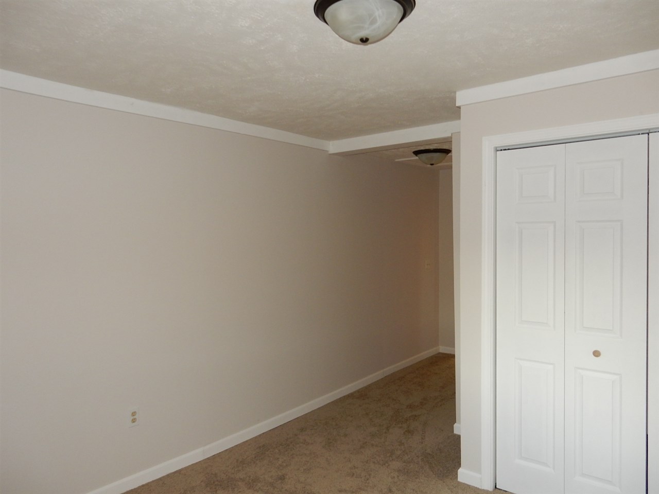 9779 E Dobson Rd, Bloomfield, IN 47424 photo 9