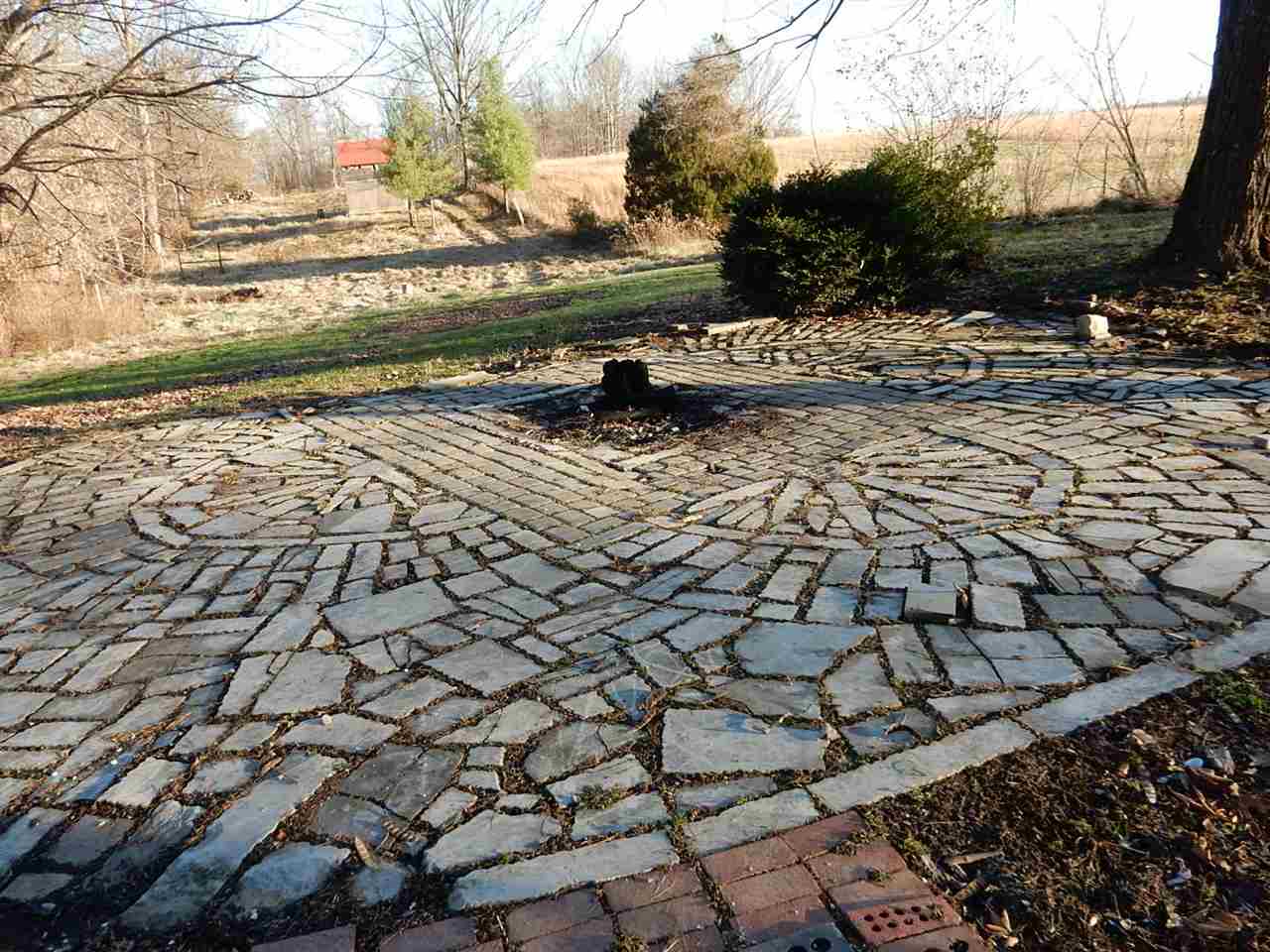 9779 E Dobson Rd, Bloomfield, IN 47424 photo 12