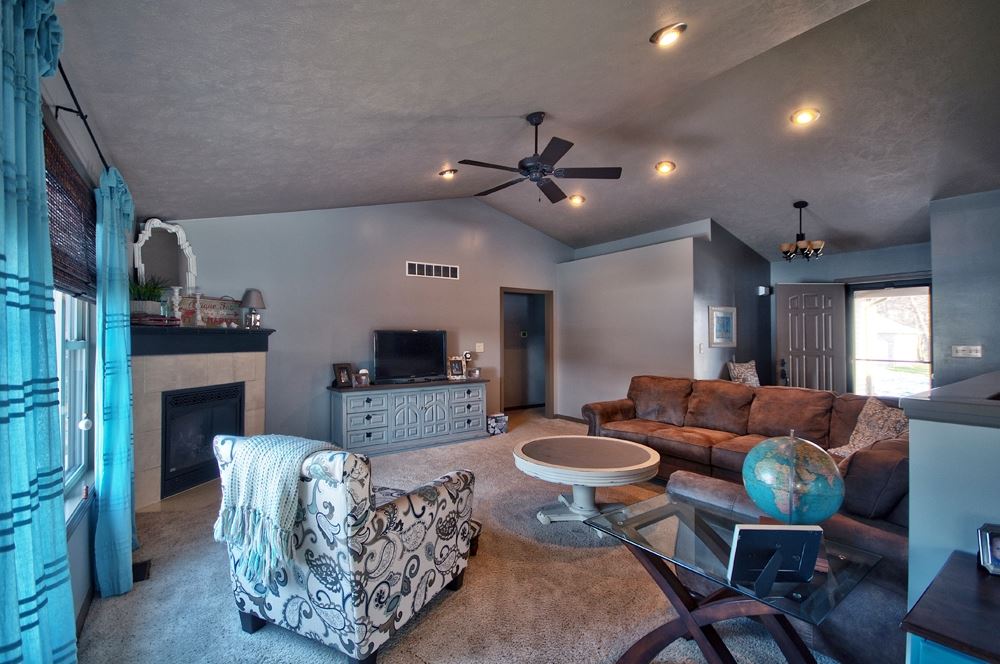 25402 Doe Meadow Pl, Elkhart, IN 46514 photo 3