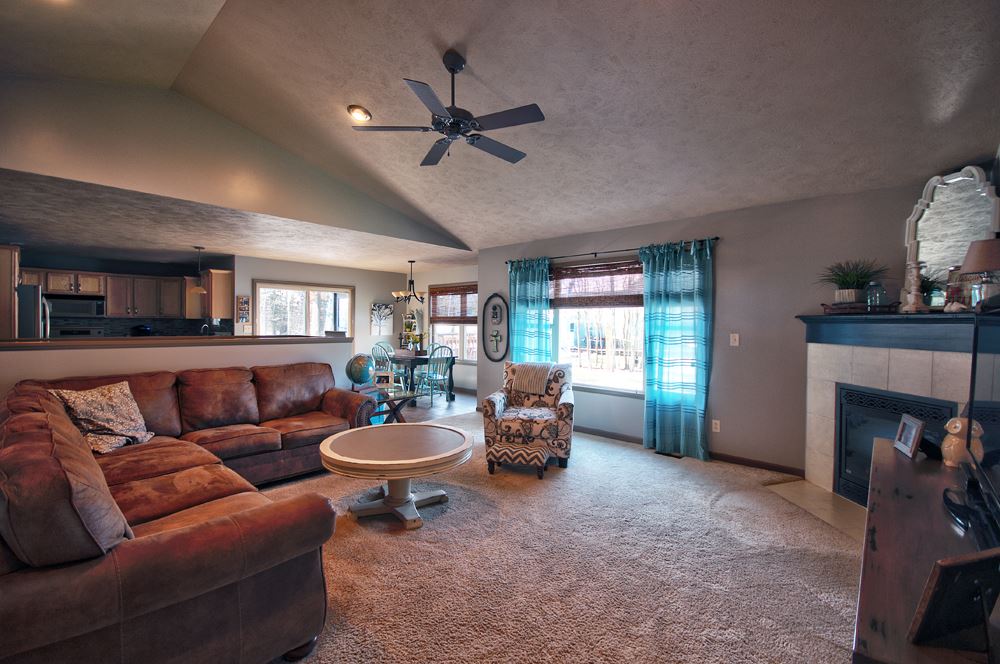 25402 Doe Meadow Pl, Elkhart, IN 46514 photo 2