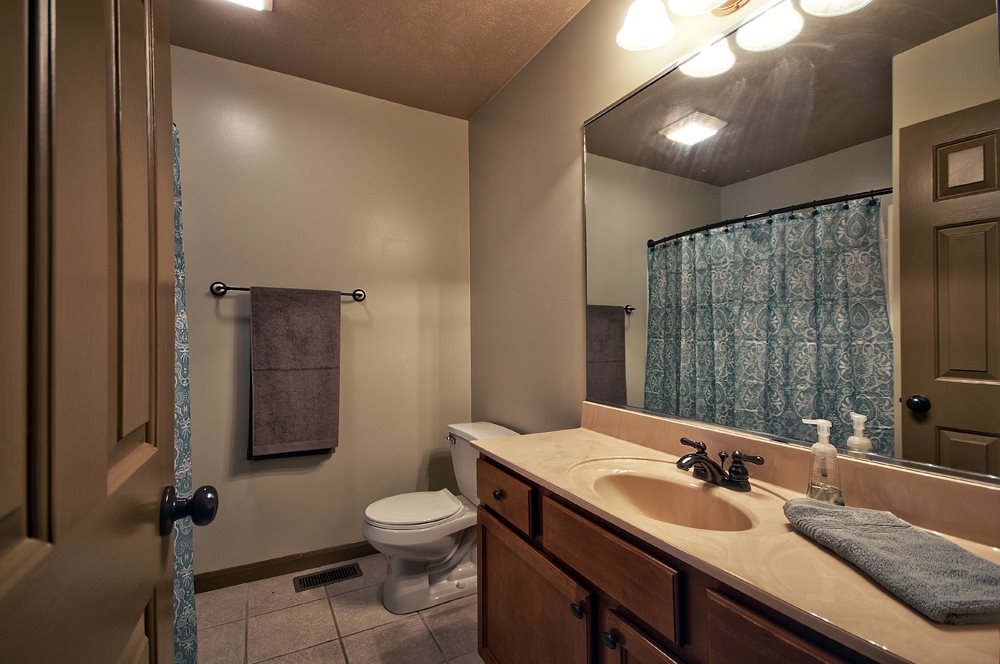 25402 Doe Meadow Pl, Elkhart, IN 46514 photo 13