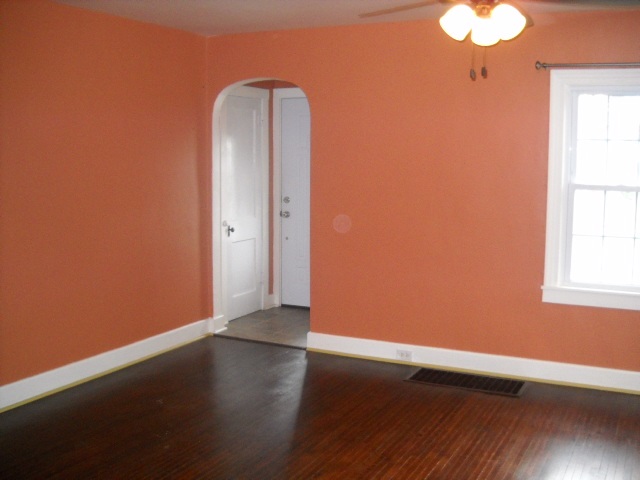 627 Elm St, Rockport, IN 47635 photo 3