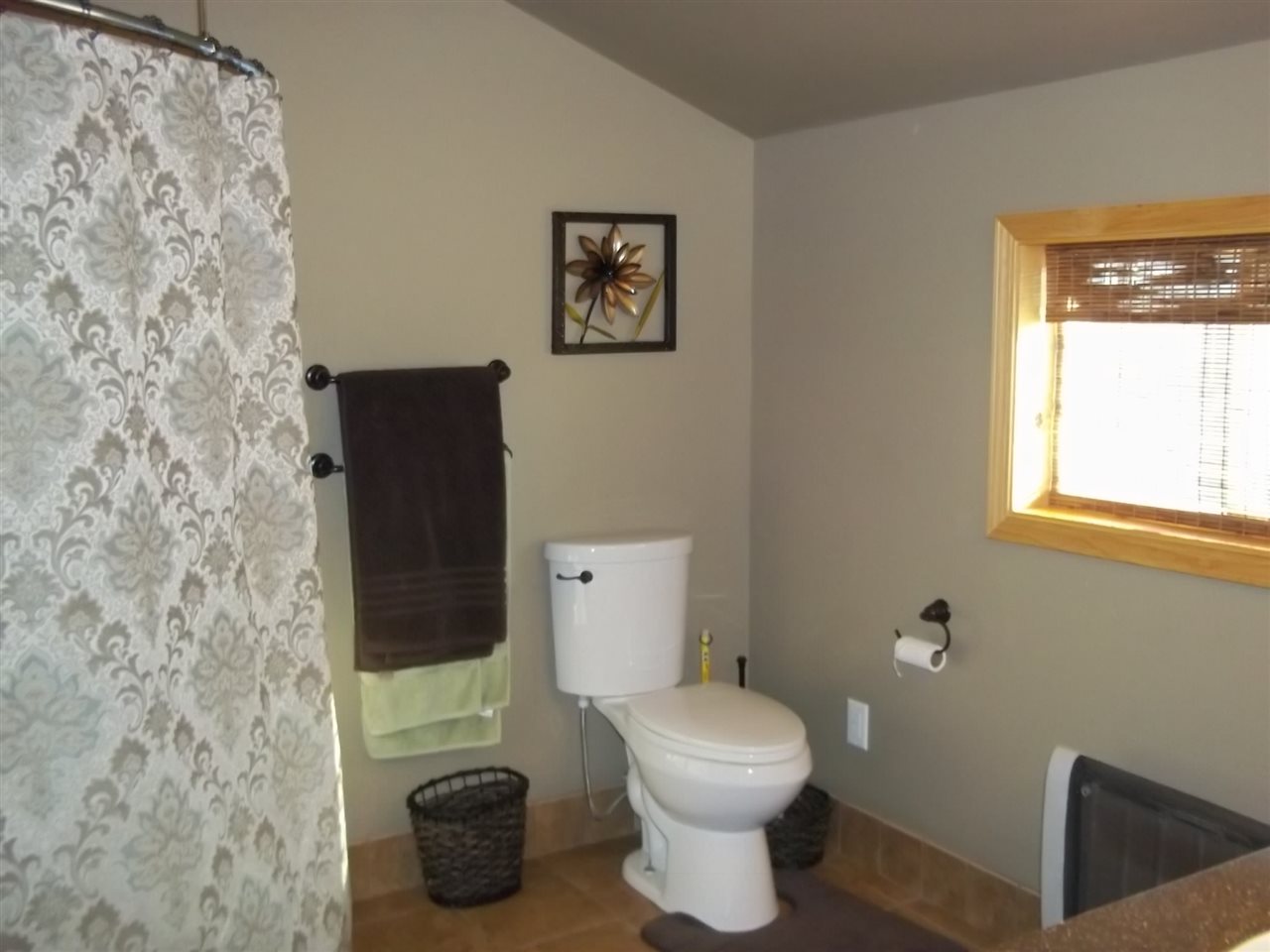 211 E 7th St, Warren, IN 46792 photo 9