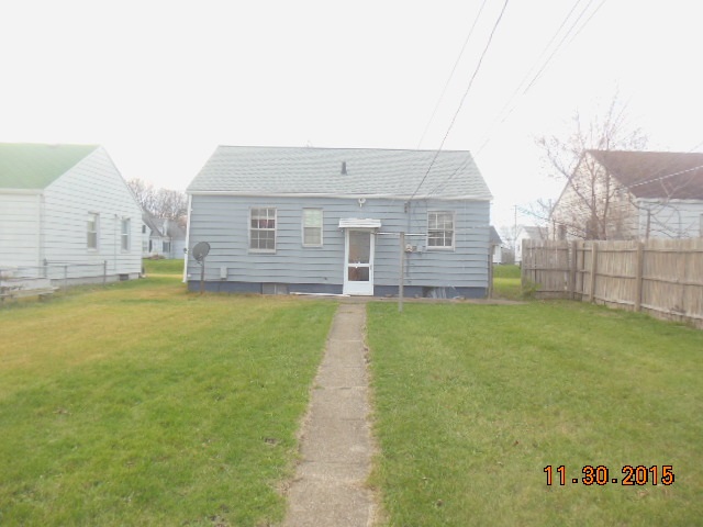 518 S Gladstone Ave, South Bend, IN 46619 photo 2
