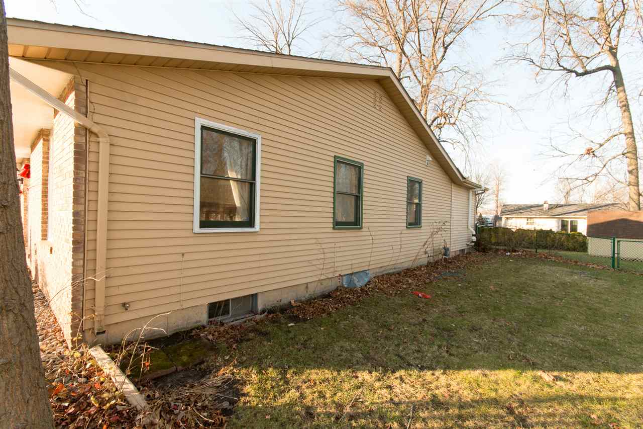 1401 Hampshire Dr, South Bend, IN 46614 photo 33
