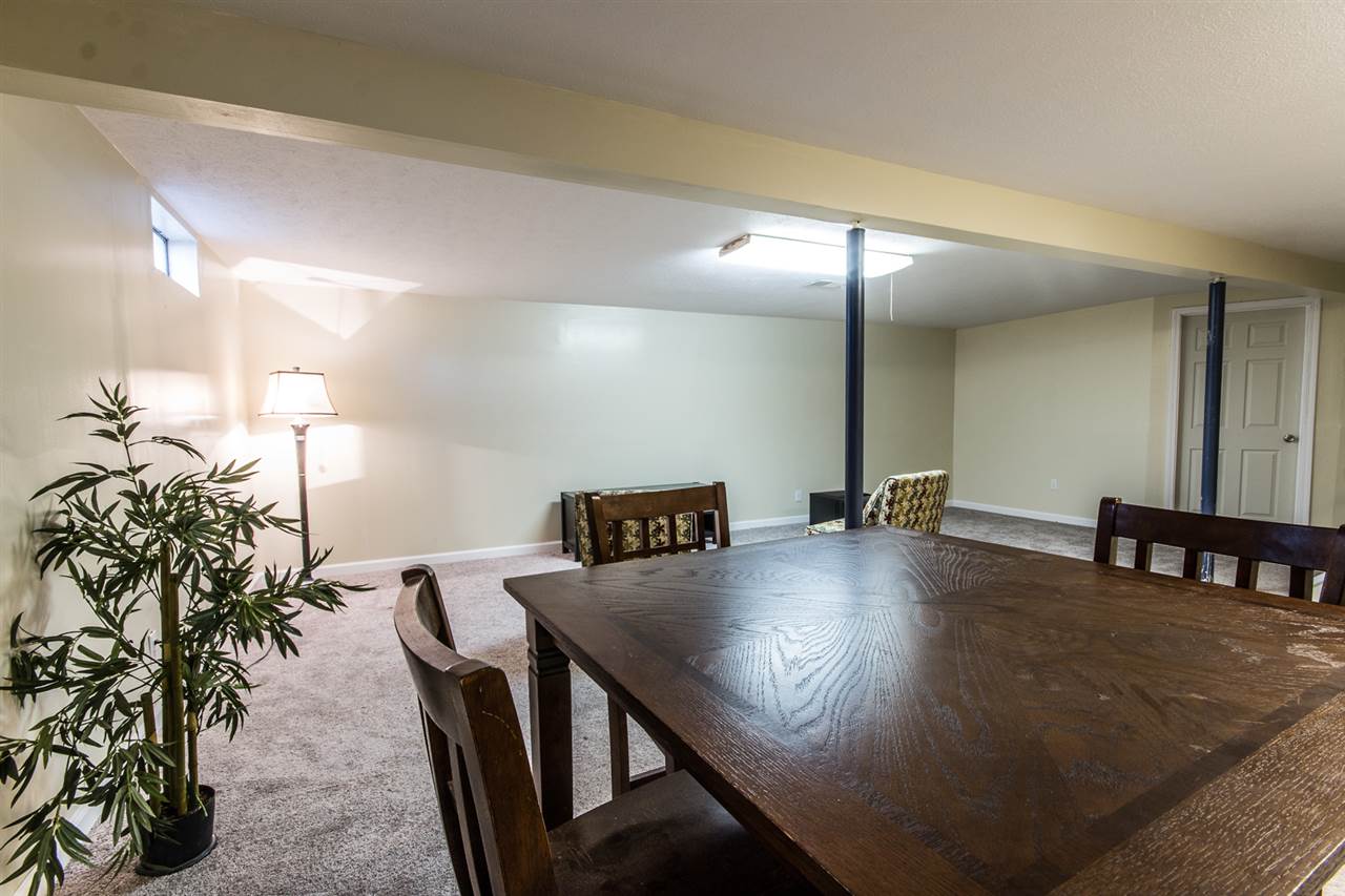 1401 Hampshire Dr, South Bend, IN 46614 photo 26