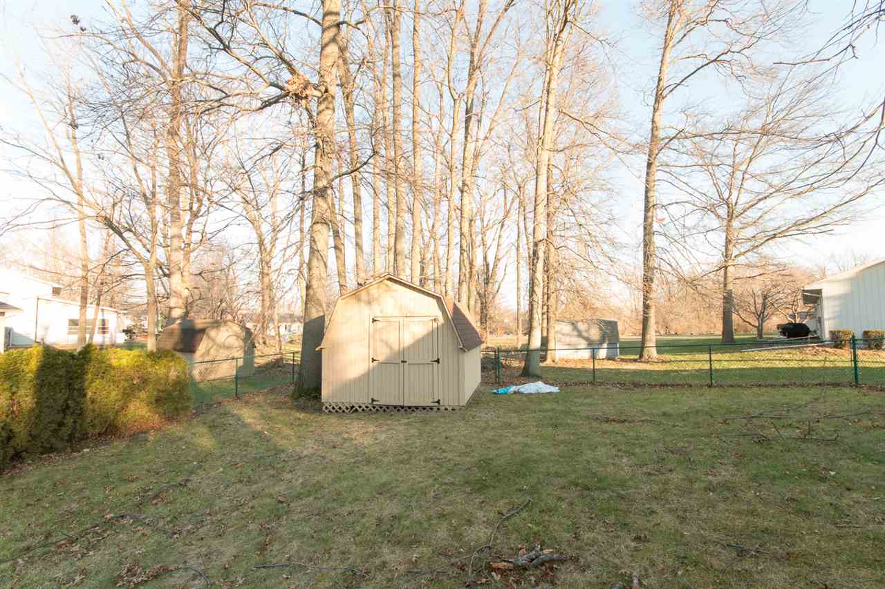 1401 Hampshire Dr, South Bend, IN 46614 photo 32