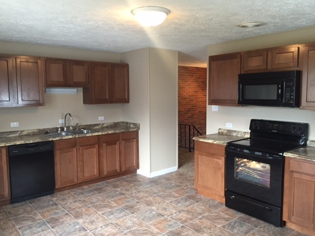 1604 Primrose Ln, Kokomo, IN 46901 photo 3