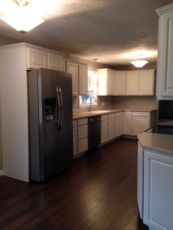 3864 N Portersville Rd, Jasper, IN 47546 photo 3