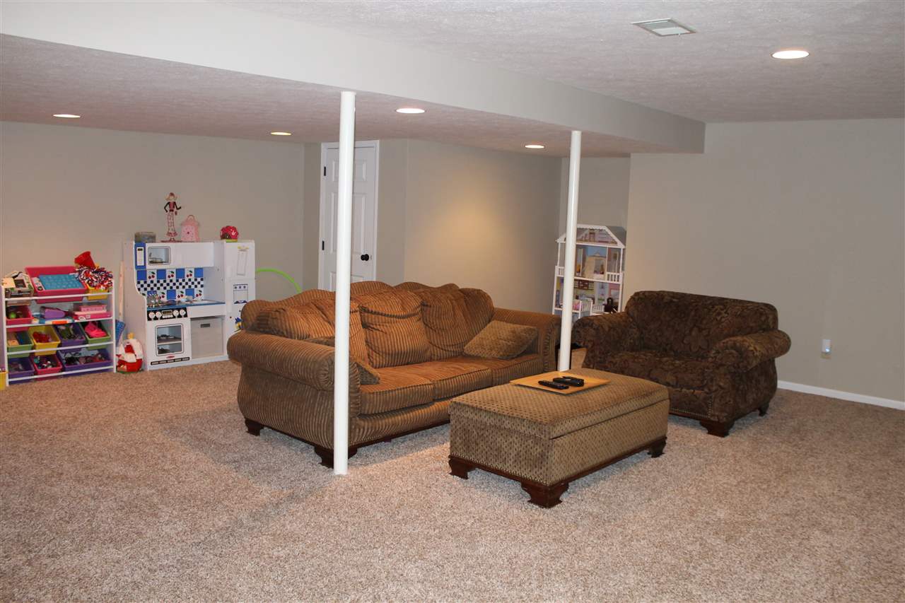 51143 Oak Lined, Granger, IN 46530 photo 15
