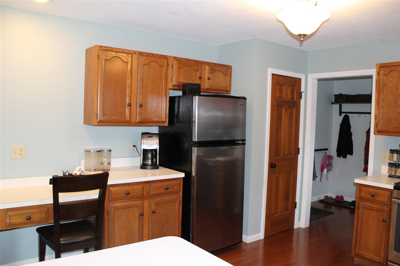 51143 Oak Lined, Granger, IN 46530 photo 11