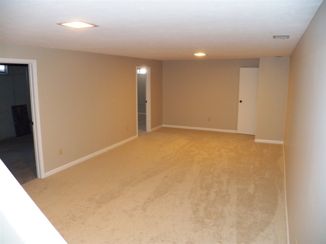 10871 Stutely, Granger, IN 46530 photo 24
