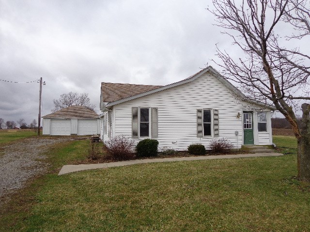 2134 N 100 E, Bluffton, IN 46714 photo 1