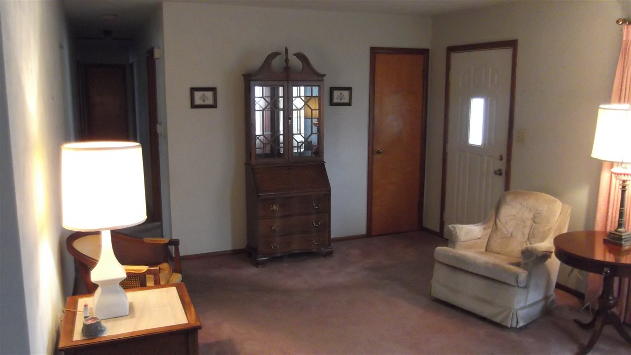 4844 Blum Dr, Fort Wayne, IN 46835 photo 8