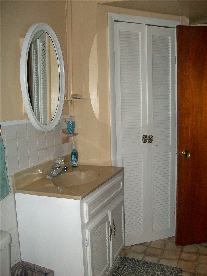 7681 Laughlin St, Dugger, IN 47848 photo 13