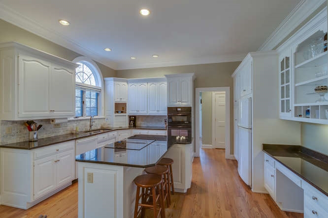 51351 Hidden Pines Ct, Granger, IN 46530 photo 4