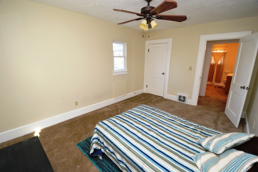 1354 E Walnut St, Frankfort, IN 46041 photo 18