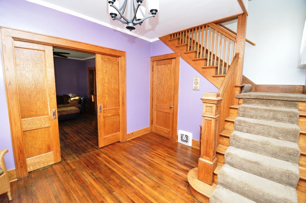 1354 E Walnut St, Frankfort, IN 46041 photo 2