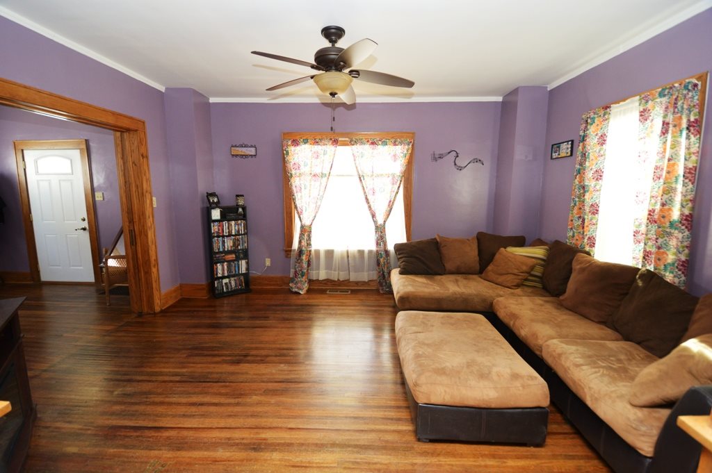 1354 E Walnut St, Frankfort, IN 46041 photo 5