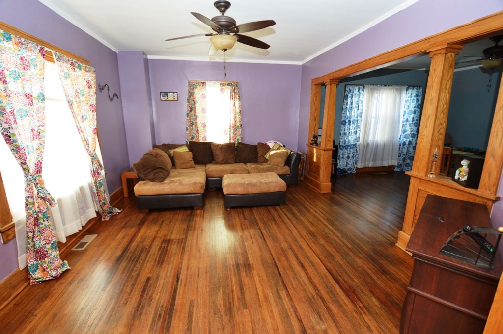 1354 E Walnut St, Frankfort, IN 46041 photo 4
