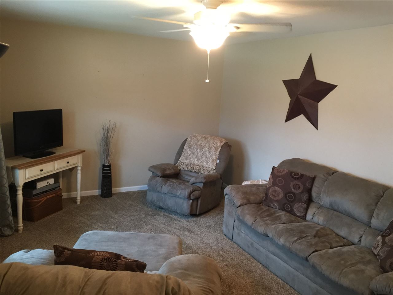 4138 E Ridgeview Blvd, Vincennes, IN 47591 photo 3