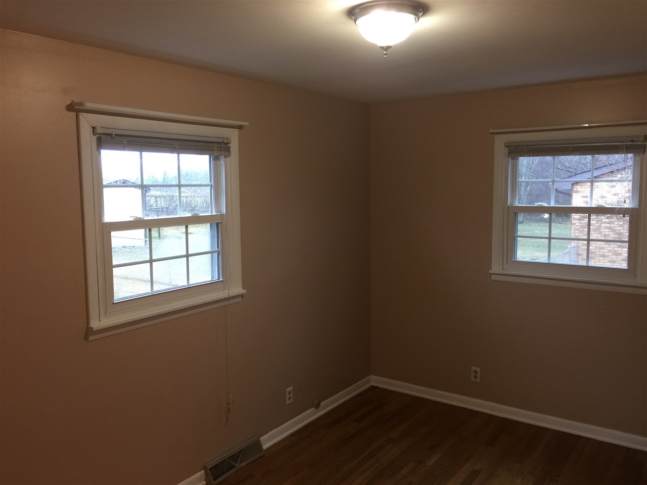 4138 E Ridgeview Blvd, Vincennes, IN 47591 photo 8