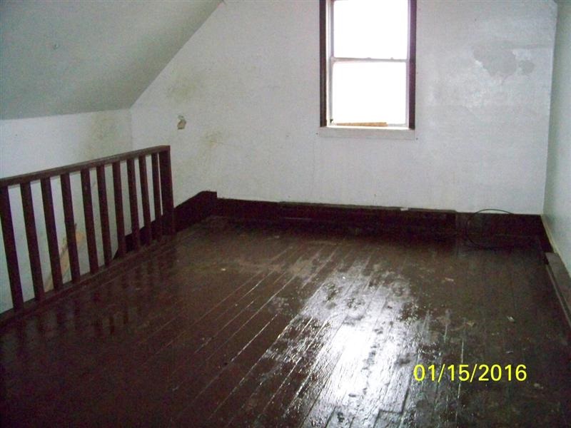 324 E Sixth St, Fairmount, IN 46928 photo 6