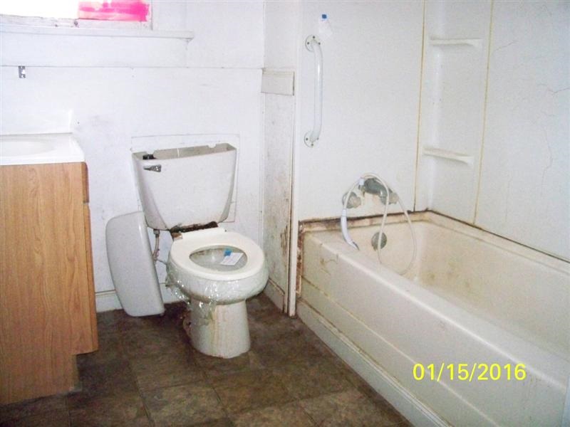 324 E Sixth St, Fairmount, IN 46928 photo 7