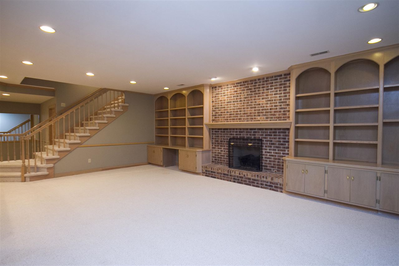 1606 Sycamore Hills Dr, Fort Wayne, IN 46814 photo 25