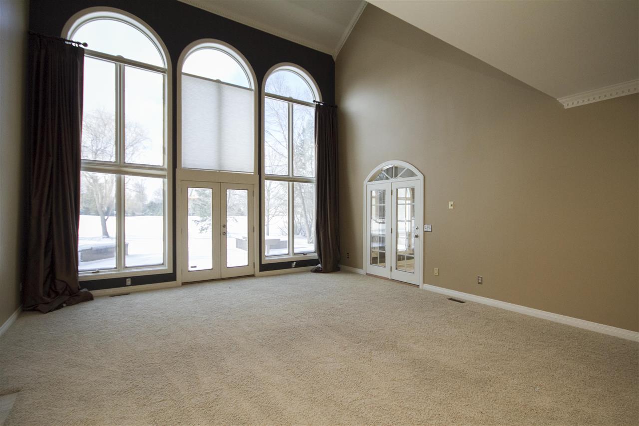 1606 Sycamore Hills Dr, Fort Wayne, IN 46814 photo 2