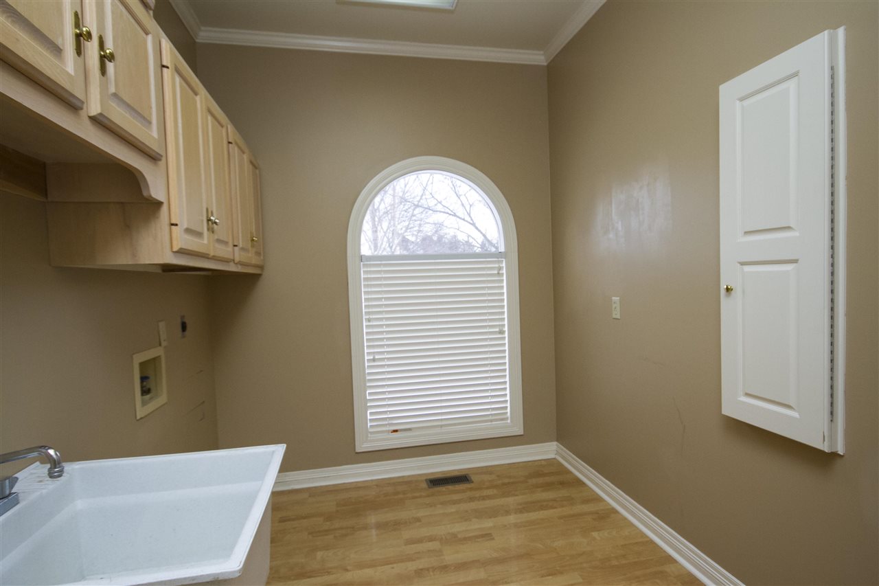 1606 Sycamore Hills Dr, Fort Wayne, IN 46814 photo 15