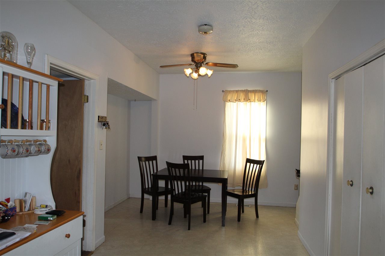 705 E Main St, Chalmers, IN 47929 photo 5