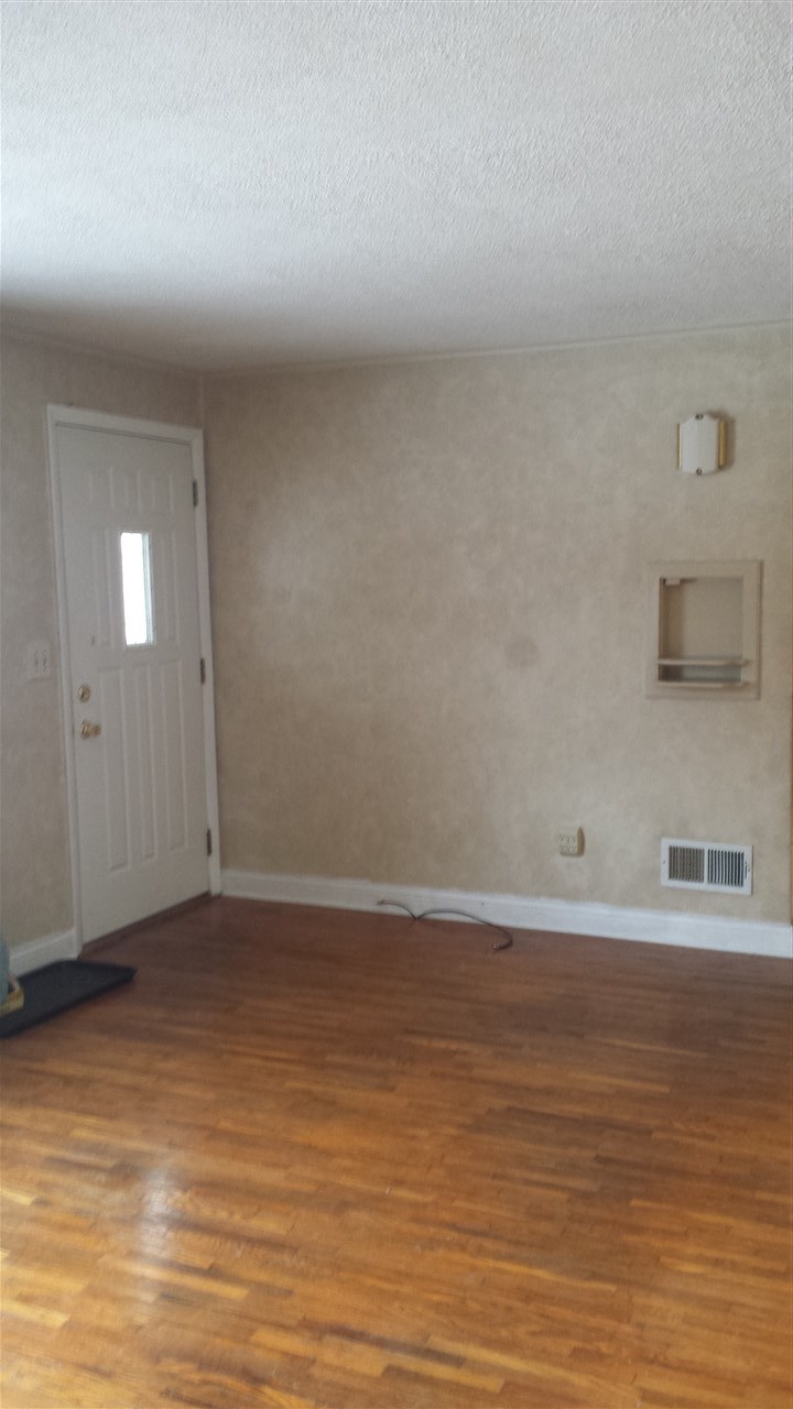 518 S Hadley Rd, Fort Wayne, IN 46804 photo 6