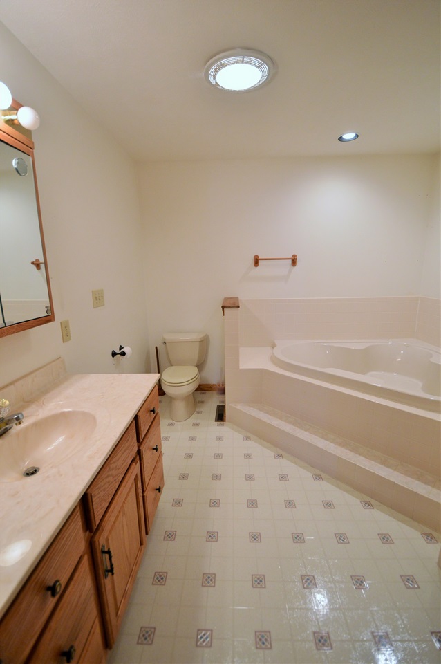 12123 W 625 N, Monticello, IN 47960 photo 12