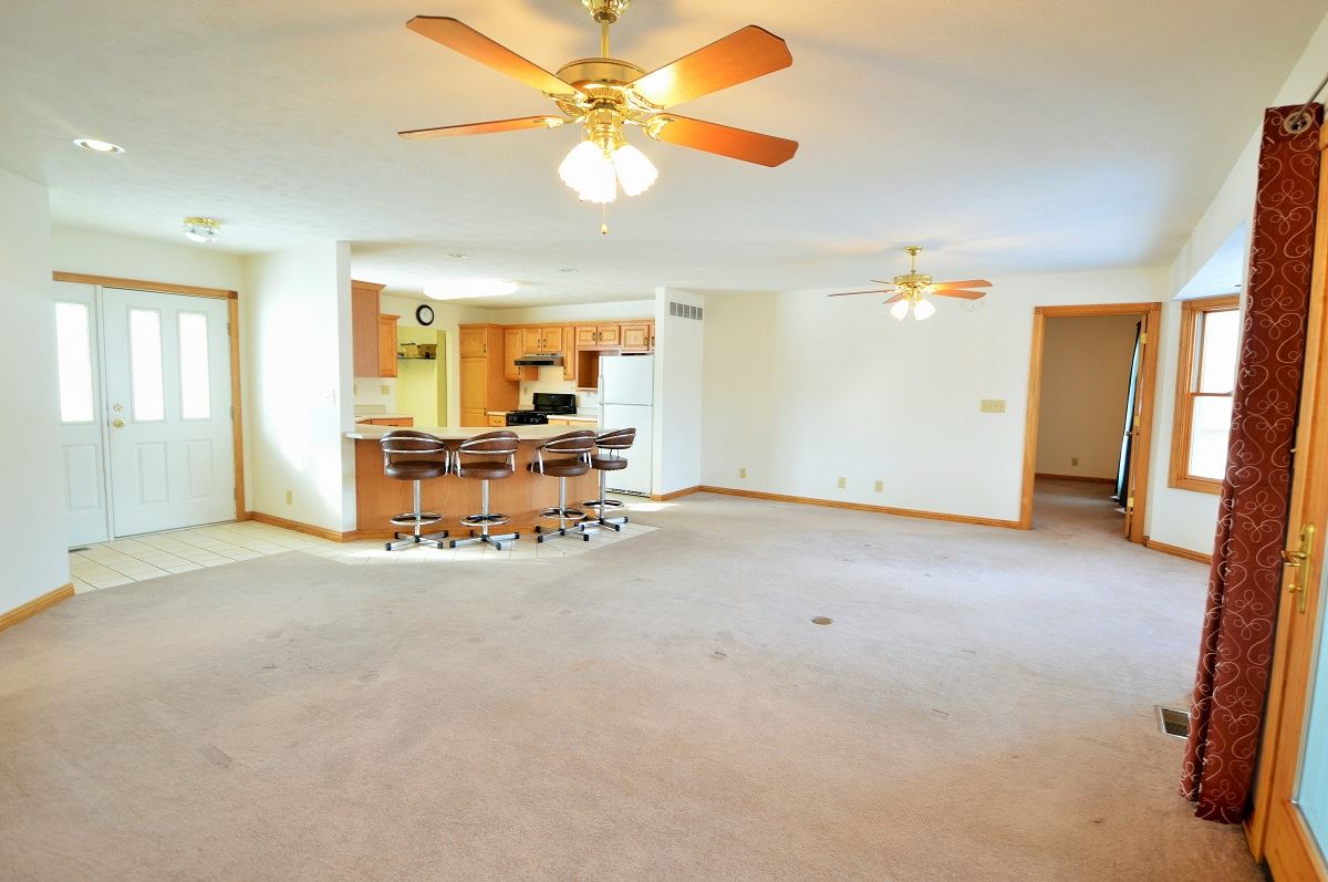 12123 W 625 N, Monticello, IN 47960 photo 4