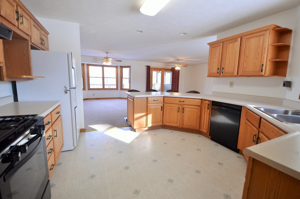 12123 W 625 N, Monticello, IN 47960 photo 8